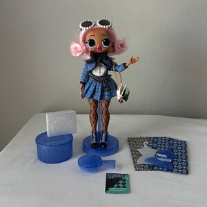 LOL Surprise OMG Uptown Girl Fashion Doll